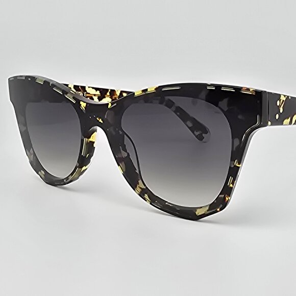 *SOLD* Krewe Aubry Nylon Zulu Frame Dark Green Gradient Lens Cat Eye Sunglasses - Picture 1 of 16